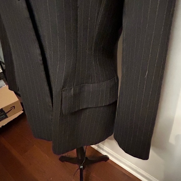 Anne Klein black with brown pinstripes Nehru collar blazer, size 14. - Picture 2 of 6